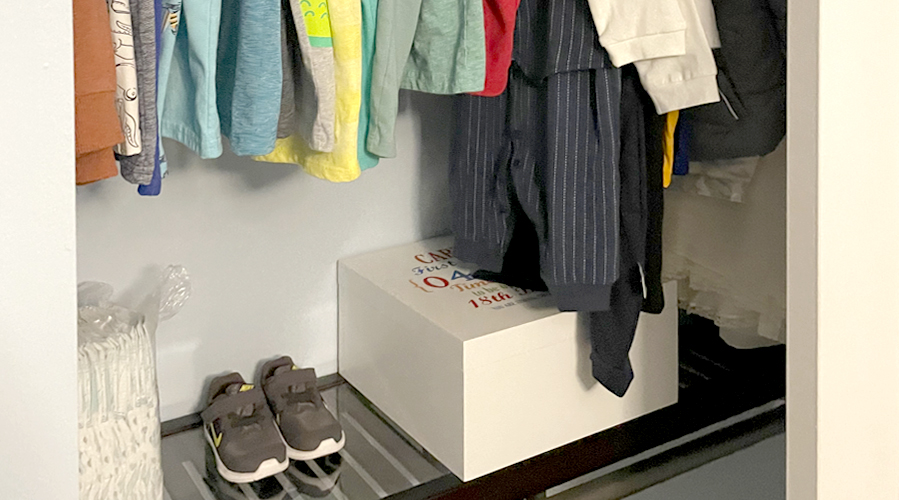 How to organize kids closet shelf